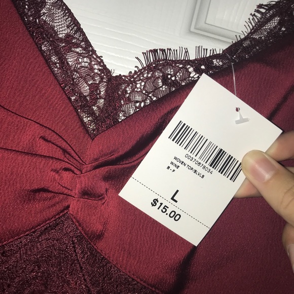 🔥HOST PICK🔥 NWT Forever 21 Lace Tank Top in Wine - Picture 4 of 4